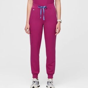 FIGS, high waisted Zamora petite joggers in color raspberry sorbet. XXL NWT